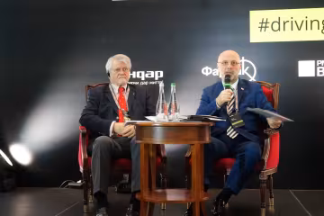 "Польові" дрони, нова антикорупційна служба без "маски-шоу" та річні стартапи для молоді: новини з форуму Level Up Ukraine