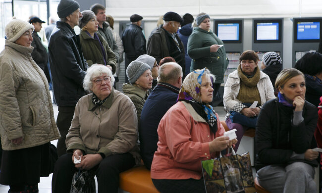 Подвійна пенсія для українців: міністр Соколевська розповіла, хто і коли зможе отримати