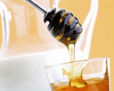 Як вилікувати застуду за допомогою молока