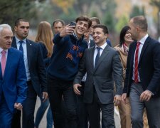 Главное за ночь: план Зеленского для Донбасса и Крыма, болезнь мамы Заворотнюк, компенсация евробляхерам и традиции Хэллоуина