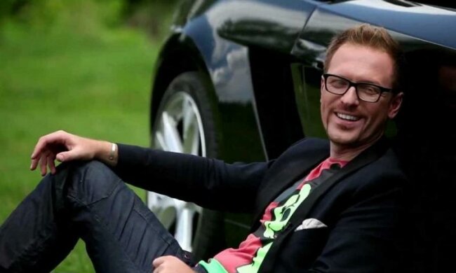 Разврат в прямом эфире: героиня реалити-шоу не устояла перед телеведущим