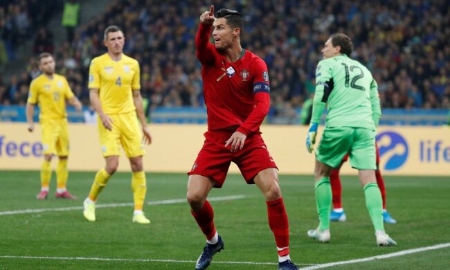 Роналду забив 700-й гол у кар'єрі, але залишився незадоволений: "Неприємний осад"
