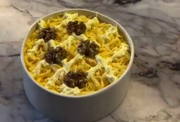 Гавайський салат, кадр з відео