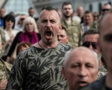 В Киеве открыли сквер в честь поющего героя Украины