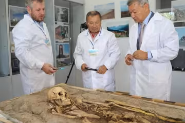 Роскошная мумия: археологи откопали "золотого человека"