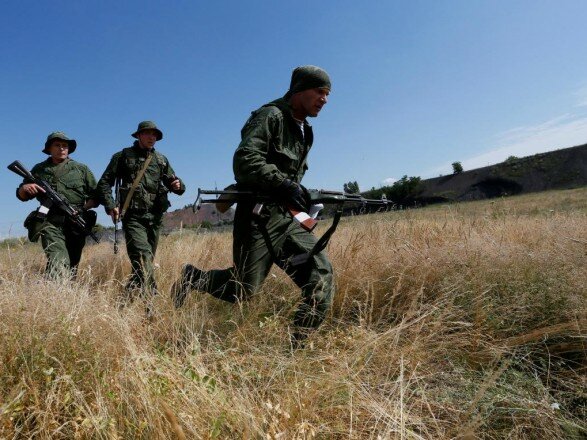 Путин тайно перебросил на Донбасс военных инструкторов, готовится масштабная операция - разведка