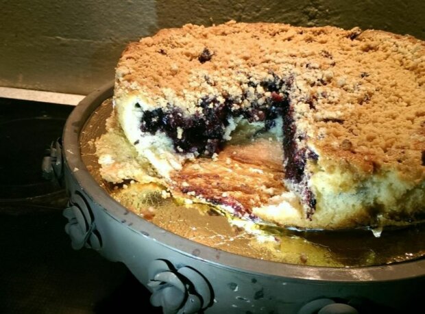 Чорничний пиріг стане улюбленим літнім десертом - дуже смачний рецепт з секретним інгредієнтом