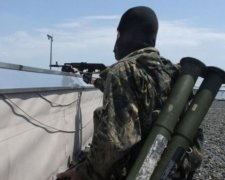 Примарне перемир'я: бойовики поранили українського бійця