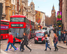 Транспорт в Британії. Фото: скрін YouTube