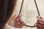 Зарезала дочь и задушила сына: мать после кровавой расправы над детьми покончила с собой