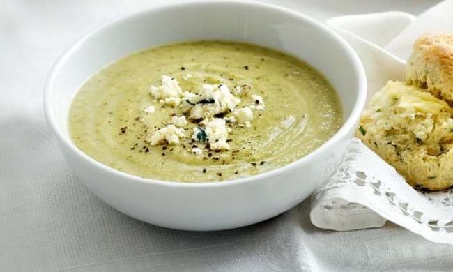 Вкусный суп-пюре из брокколи с сырными булочками