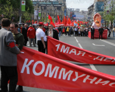 "Я – лидер действующей Коммунистической партии Украины. Если бы партия была запрещена, мы могли бы существовать?": недобитая КПУ Симоненко спокойно работает в Украине, и никого это