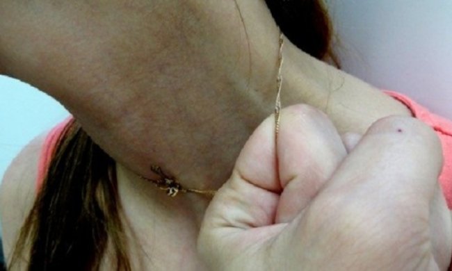 У Харкові дизайнер-наркоман напав на знайому через бажання "ширнутися"