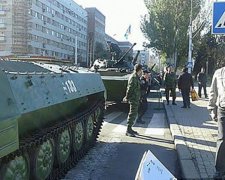 В центре Донецка скопления военной техники (фото)
