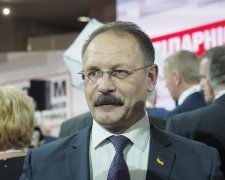 Барна терміново звернувся до українців: "Поїжте л*йна"