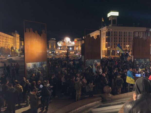 Противники "формулы Штайнмайера" вышли на Майдан