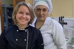 Волонтерка збирає продукти для українських військових: Суспільне