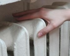 Чому українці повинні платити за холодні батареї