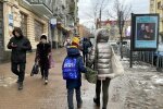 Головне за 1 лютого: скасування строкової армії, мільйони на "кінотеатр" для нардепів, інтимний "злив" MamaRika і відповідь ДБР на "смерть" Рябчука