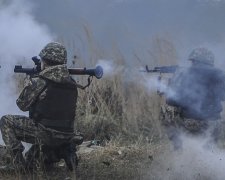 Під Горлівкою весь ранок чути вибухи - прес-центр АТО