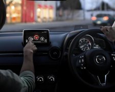 Флагман від Mazda: компанія заінтригувала новинкою