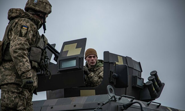 заняття з навідниками та водіями бойових броньованих автомобілів "Козак-2", фото: штаб ООС