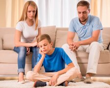 Батьки і дитина. Фото з відкритих джерел