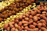 Своя картопля завжди смакує!