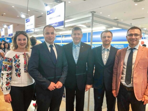 Виктор Романюк