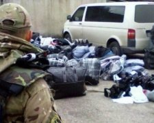 Бойовики залишилися без курток і взуття