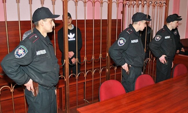 Поліція і Нацгвардія тимчасово охоронятимуть суди