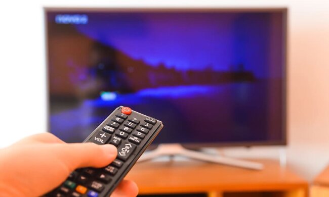 КРТ прекратил вещание: Нацсовету по вопросам телевидения не избежать скандала