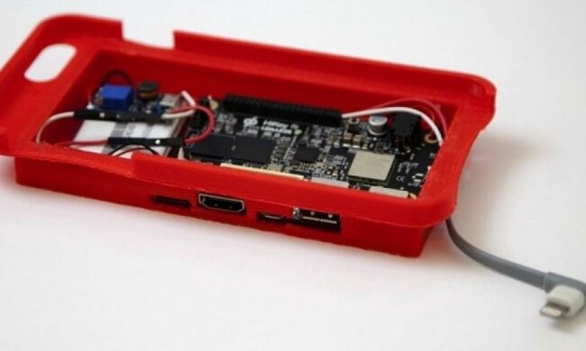 Чехол изменит операционную систему в iPhone на Android