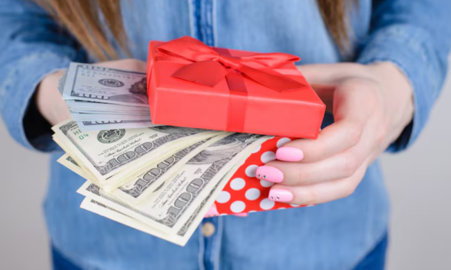 Деньги, подарок