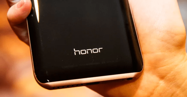 Секретний флагман Honor Magic 2 засвітився на відео