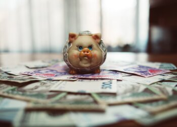 Деньги / фото: Unsplash