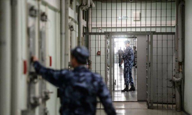 Заключенные харьковской колонии раскрыли правду о пытках, Украина в ужасе: "Обесчестили дубинкой"