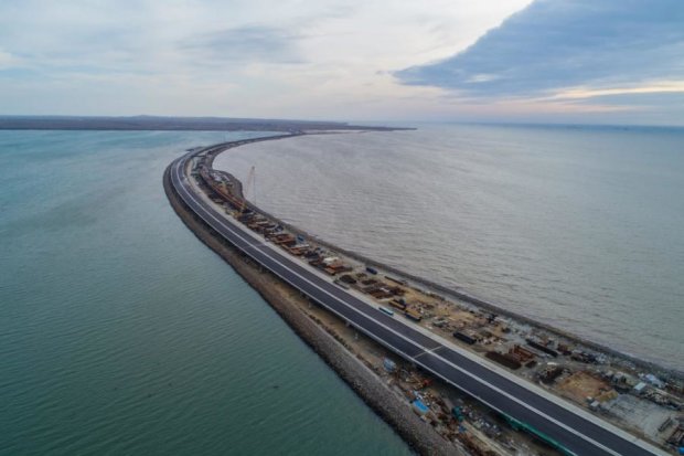 Пішли ва-банк: нові факти про будівництво Кримського мосту як би натякають