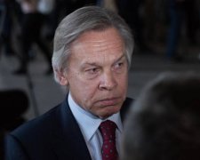 Захарченко замироточив: російський сенатор образився на Порошенка