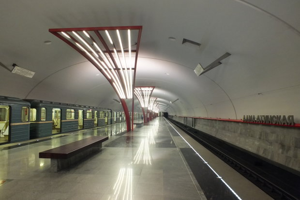 СК начал проверку после того, как мужчина в метро Москвы сделал замечание девушке в никабе