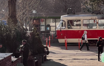 Українці, трамвай, фото із соцмереж