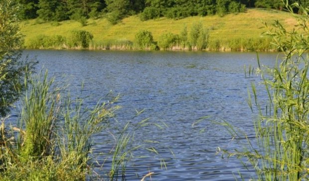 Небезпечні водойми: за тиждень в Україні потонуло близько 100 осіб