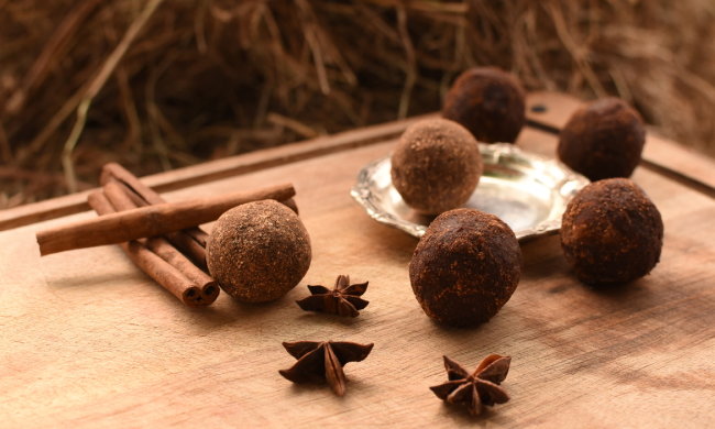 Справжні шоколадні трюфелі в какао всього за 20 хвилин