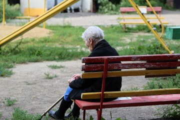 Українцям збільшили пенсії, але пощастило лише обраним: хто опинився у списку
