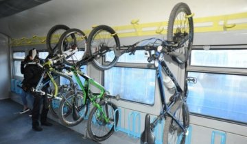 В Україні презентували перший вагон для велосипедів