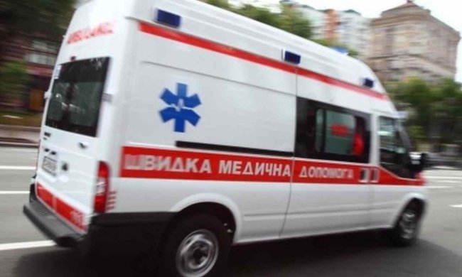 Харків'янин відрізав голову сам собі: дикі подробиці "домашньої гільйотини" приголомшили Україну