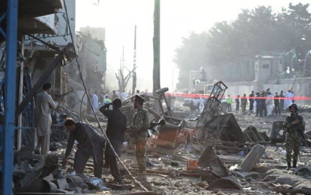 Кривавий теракт в Кабулі: число жертв стрімко зростає