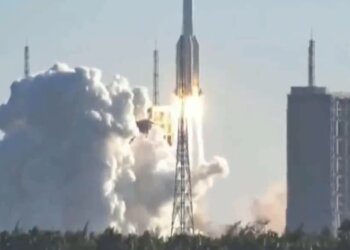 Запуск ракети, скріншот з відео