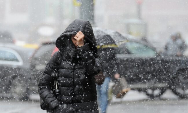 Українцям пообіцяли сніговий колапс в останній день тижня
