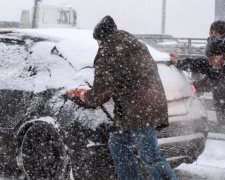 Головне за ніч: сніговий апокаліпсис та несподіваний поворот у мовному скандалі